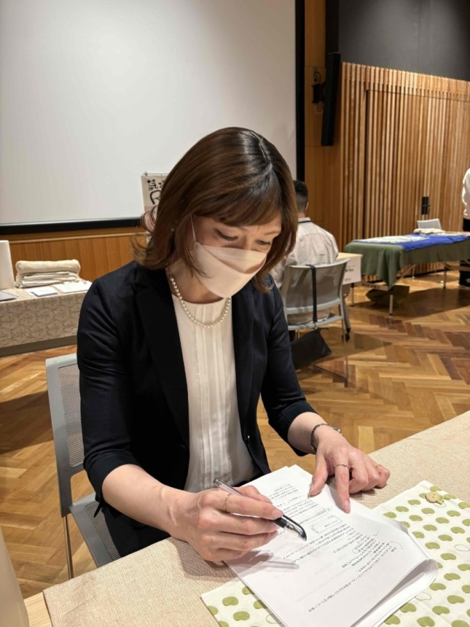 あなたに寄り添い、高次のメッセージを受け取るチャネリング｜あなたと神さまをつなぐ架け橋・Aki